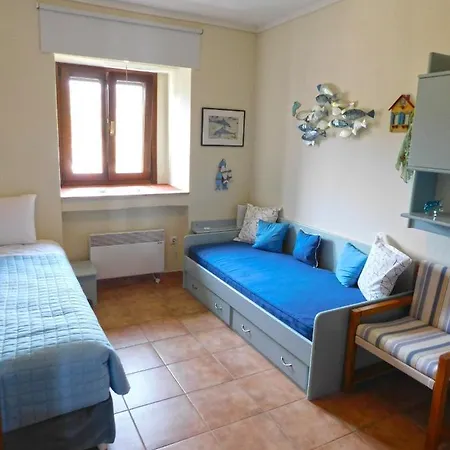 Yulia Aparthotel *
